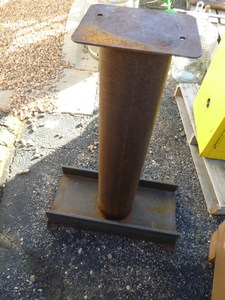 lot 9 image: Heavy Duty Stand
