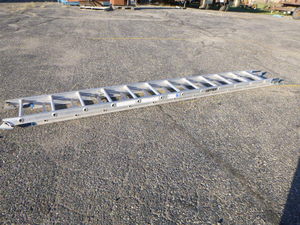lot 189 image: Keller Extension Ladder