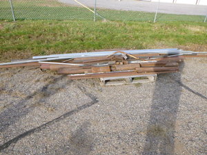lot 195 image: Miscellaneous Pipe