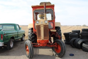 930 CASE Tractor - Diesel - Runs and works well