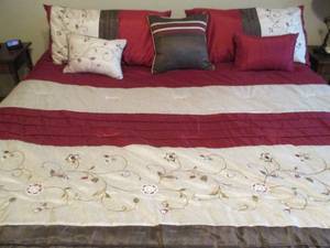 King size bed set. linens only, bed...