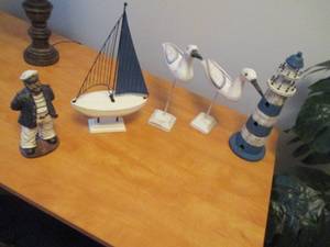 Marine theme decor pieces...