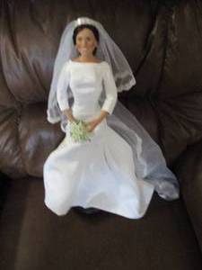 Meghan princess porcelain doll on s...