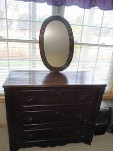 Antique dresser and mirror top is 4...