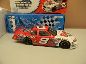 ACTION COLLECTABLES - 124  SCALE DIE CAST - DALE EARNHARDT JR #8 BUDWEISER - 2004 MONTE CARLO CLUB CAR
