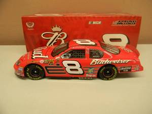 ACTION COLLECTABLES - 124  SCALE DIE CAST - DALE EARNHARDT JR #8 BUDWEISER  - 2004 MONTE CARLO CLUB CAR