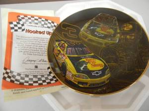 THE HAMILTON COLLECTION- HOOKED UP - COLLECTORS PLATE - COA