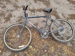 lot 218 image: HUFFY Mens Mountain Bicycle - NO SHIPPING