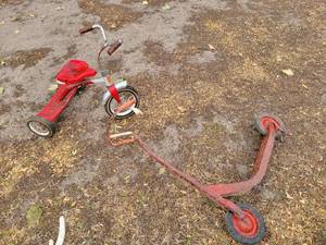lot 232 image: Antique Scooter and Tricycle - NO SHIPPING