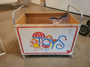 lot 174 image: Vintage Toybox w Toys - Approx. 24 x 16 x 22 Tall - NO SHIPPING