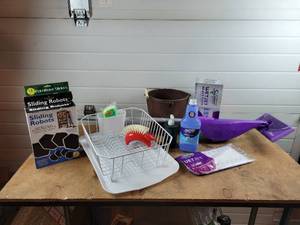 lot 181 image: Swiffer, Pads, Cleaner, Dish Rack and Furniture Sliding Pads - NO SHIPPING