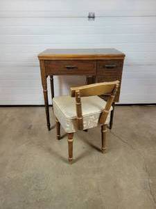 lot 137E image: Kenmore Sewing Machine in Cabinet w Sewing Chair - NO SHIPPING