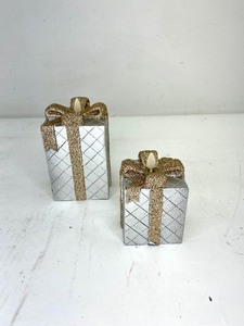 lot 424 image: 2 Martha Stewart Luminara Flameless Silver Glittery Present Candles