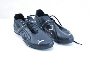 lot 267 image: Mens US 10 Size Puma Shoes w Ferrari Emblem