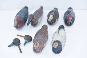 lot 272 image: 4 Vintage Wood Duck Decoys & Various Decoy Parts