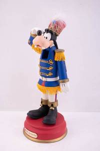 lot 410 image: Limited Edition Disney Goofy on Parade Decorative Christmas Nutcracker