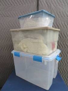 3 TOTES CLEAN WITH BUBBLE WRAP