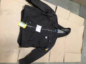 lot 94 image: Carhartt Relaxed Fit Winter Jacket size L