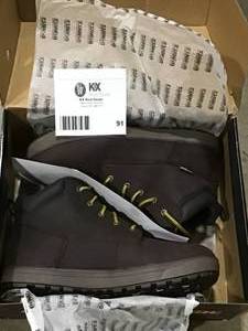 lot 91 image: DEWALT Mens Helix WP Waterproof 6 in. Work Boots size 12W review Pictures
