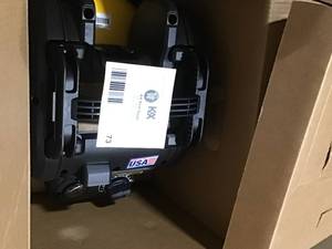 lot 73 image: DEWALT DCC2520B Portable 20-Volt Cordless Air Compressor (Tool-Only) customer return see pictures
