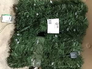 lot 4 image: Home Accents Holiday 25 Foot Color Changing LED Pre-Lit Garland open box customer Return