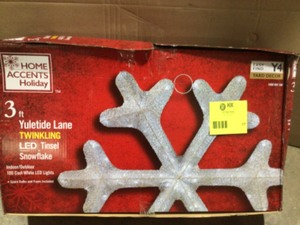 lot 17 image: 3 ft Yuletide Lane Snowflake Customer Return see pictures