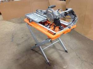 RIDGID 7 In Wet Tile Saw with Stand open Box see pictures