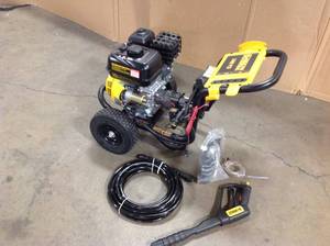 Dewalt 3400 PSI 2.5 GPM Gas Cold Water Pressure Washer with Electric Start Engine missing tips in working condition customer returns