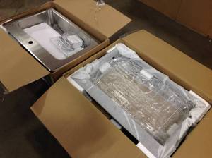 Lot of 2 assorted kitchen sinks various models not used see pictures