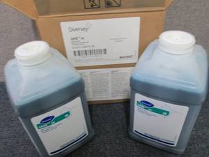 lot 40 image: Diversey Floor Cleaner UHS, SC  2....