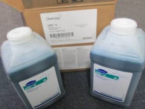 lot 41 image: Diversey Floor Cleaner UHS, SC  2....