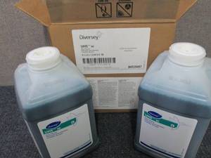 lot 43 image: Diversey Floor Cleaner UHS, SC  2....