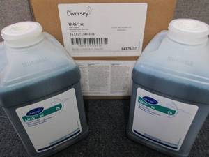 lot 44 image: Diversey Floor Cleaner UHS, SC  2....
