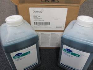 lot 47 image: Diversey Floor Cleaner UHS, SC  2....