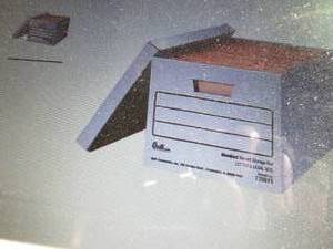 lot 79 image: Quill Brand� Medium-Duty EZ Fold�...