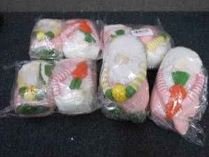 lot 116 image: 4-2pks Easter Gnomes...