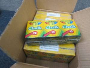 lot 141 image: Case of 36-12pks Crayola Chalk...