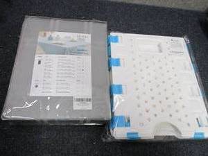 lot 155 image: 60x120 inch Tablecloth, Tshirt Fold...