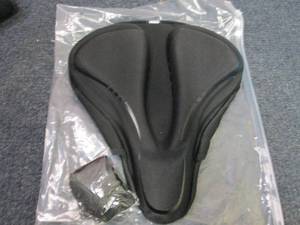 lot 157 image: Wide Gel Bicycle Seat...