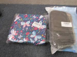 lot 176 image: Cable Organizer Travel Pouches, Lun...