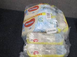 lot 232 image: 8- 72 ct Pks Huggies Wipes...
