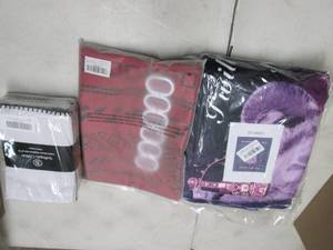 lot 277 image: Cloth Napkins, Shower Curtain, Mom ...