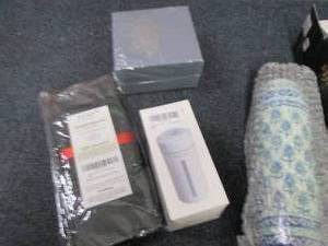 lot 283 image: Reusable Straws, Water Bottle, Humi...