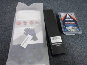 lot 287 image: Oven Gloves, Oven Cleaner Sponge, B...