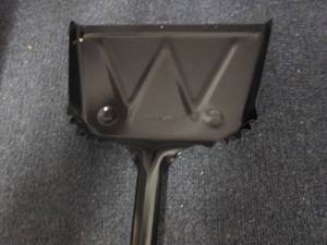 lot 299 image: Case of 12 Metal Dust Pans...