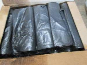 lot 305 image: Earth Sense 100 ct 40-45 gal 40x46 ...