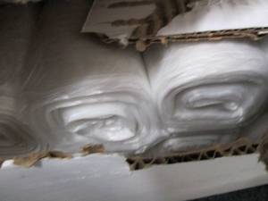 lot 306 image: Damaged Box 200 ct 55-60 gal 38x60 ...