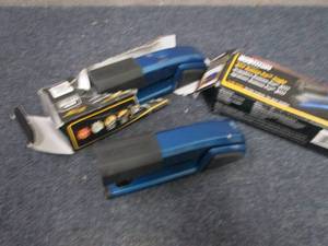 lot 315 image: 2 Scratch & Dent Bostitch Staplers...