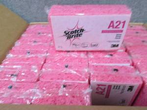 lot 320 image: Case of 24-2ct pks Scotch Brite A21...
