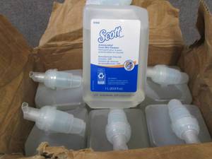 lot 324 image: Case of 6- 1L Scott Antibacterial F...